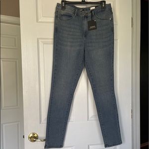 Simply Vera Wang high rise skinny jeans BNWT!